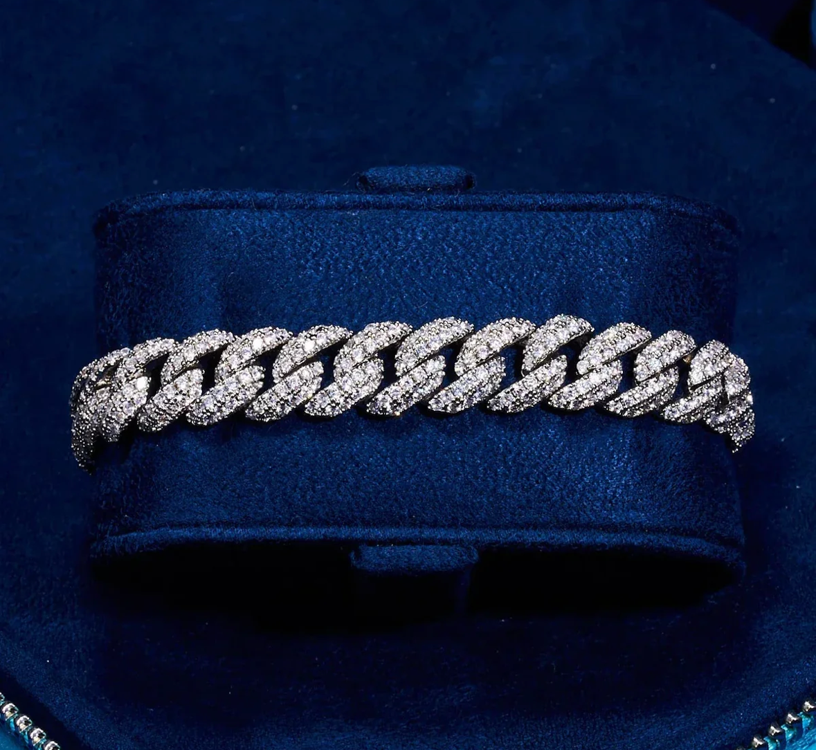 8MM Moissanite Cuban Link Bracelet